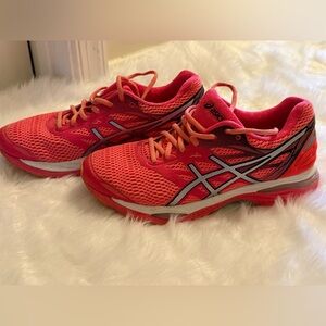 ASICS Gel Cumulus 18 Running Sneakers
